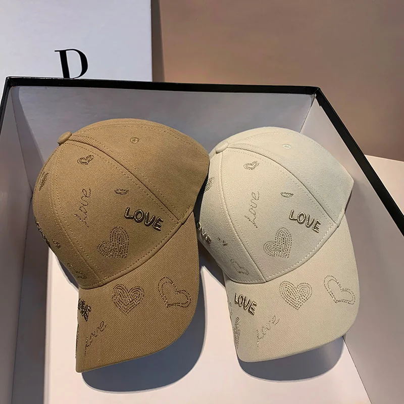 

Hats for Women Men LOVE Embroidered Baseball Cap Snapback Three-dimensional Love Embroidered Peaked Cap Street Couple Hat