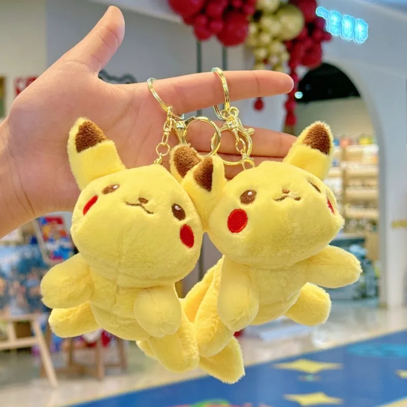 Nieuwe Pokemon Pluche Sleutelhanger Action Figure Pikachu Sleutelhanger Psyduck Bulbasaur Sleutelhanger Hanger Plushies Accessoires Cadeau