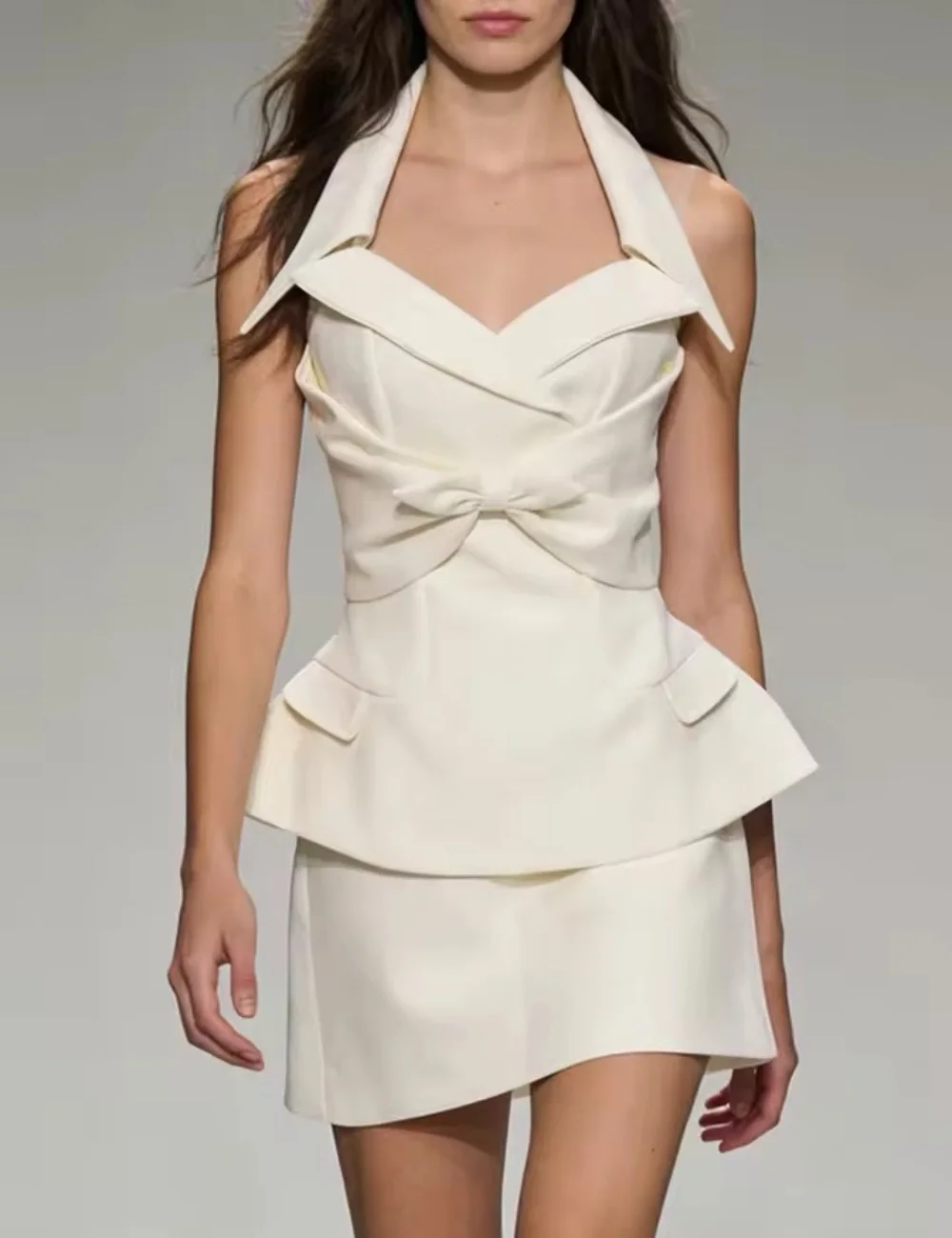 

Customized Beige Fashion High Quality Pleat Bow A-line V-neck Short Dresses Evening Dresses For Birthday Party for Woman