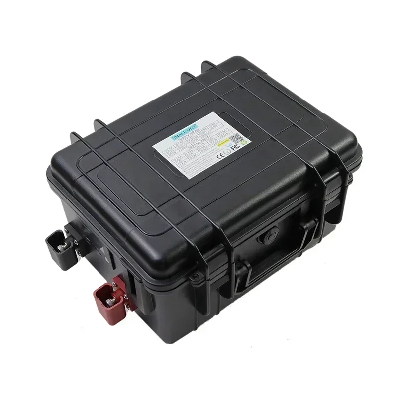 12,8 V 120 Ah Akku mit integriertem BMS wasserdichtem Solar-Camping-Wechselrichtermotor, Motorrad-Camping-Offroad-Netzwerkfahrzeug