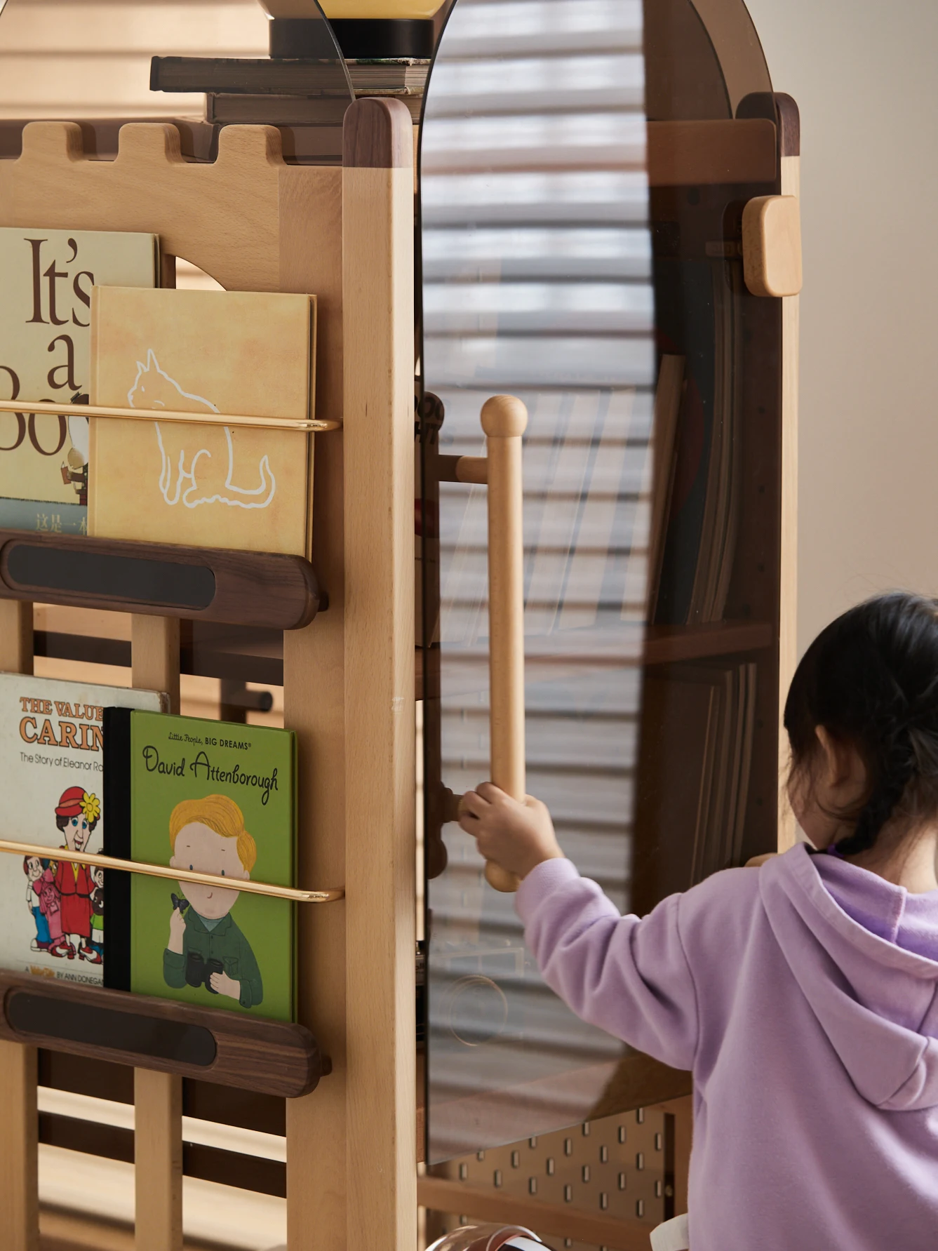 Adjustable Function Large Storage Children Wooden Bookcase Solid Wood Rotating Bookshelf for Kids