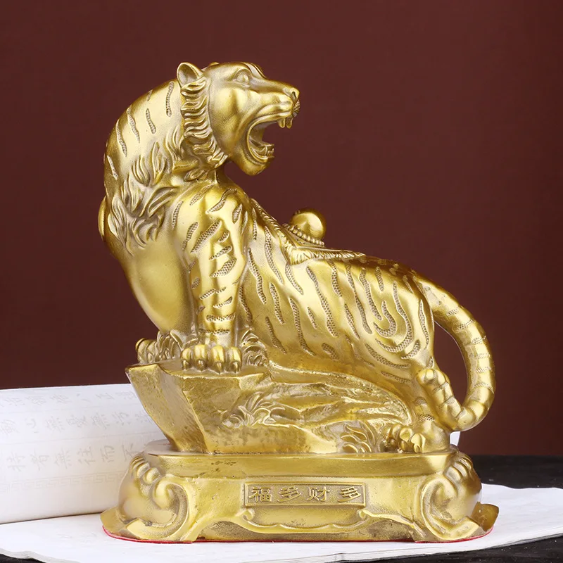 Pure Copper Roar Brings Wealth Zodiac Figurine Money Climbing Mountain Desktop Decoration Tiger Year Mas