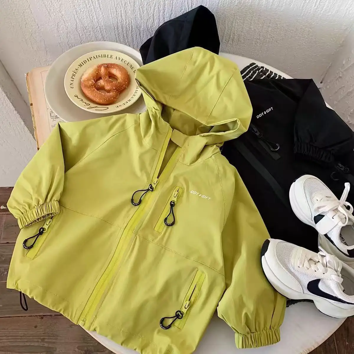 Boys' windbreaker jacket 2026 Spring and Autumn New Style Children's casual hooded top, little boy's cool zipper