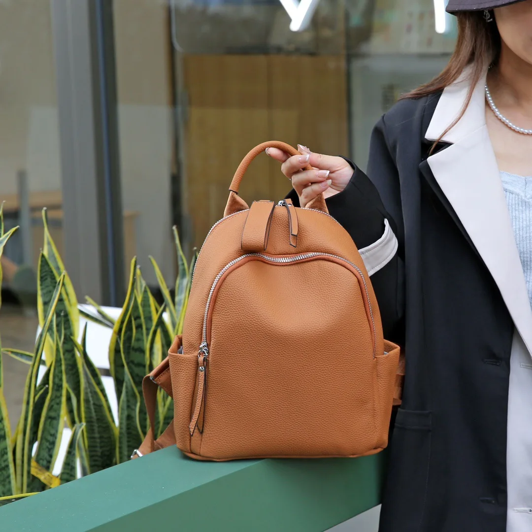 

2024 Luxury Brand Women Backpack Women's Fashion Backpack Solid Color Large Capacity Cowhide Women's Backpack