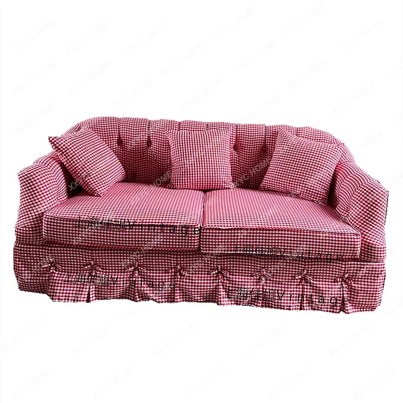 XXRetro style small red and white plaid sofa pastoral style small apartment skirt edge famous hotel photography photo