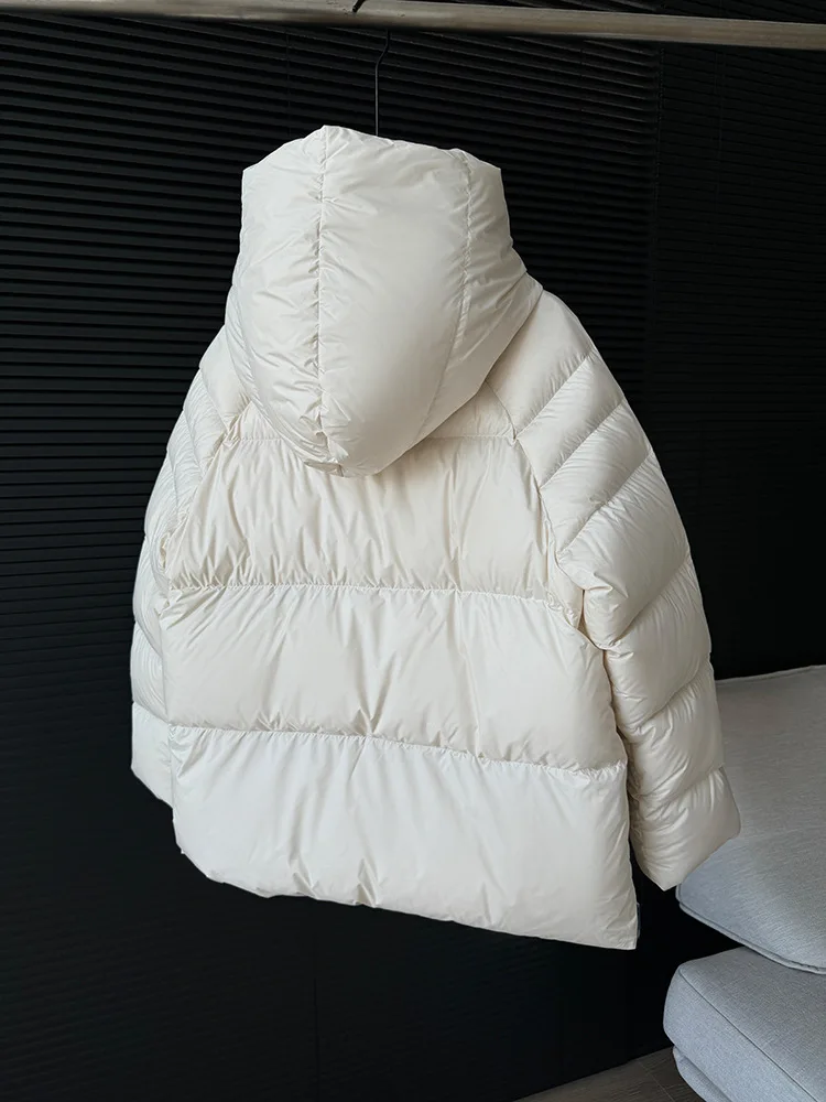 เสื้อแจ็คเก็ตผู้หญิงแบบมีฮู้ดสำหรับฤดูหนาว สีพื้นเรียบง่าย แบบเย็บติดกัน แจ็คเก็ตพัฟสไตล์เกาหลี แฟชั่นลำลองสำหรับผู้หญิง เสื้อโค้ทหนาอุ่น