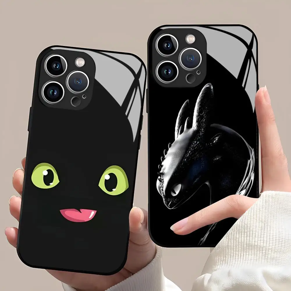 Cartoon Toothless Handyhülle für iPhone 17 16 15 14 13 12 Pro Max XR Air Plus – Schwarze und Silberne Hartschalen-Schutzhülle