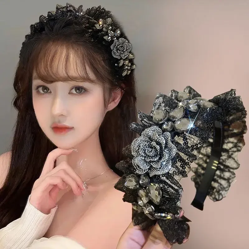 الإناث دبوس الشعر غير رسمي جديد أغطية الرأس 2025 الكورية نمط المرأة الأسود الدانتيل حجر الراين زهرة هيرباند عقال واسعة حافة مشبك شعر