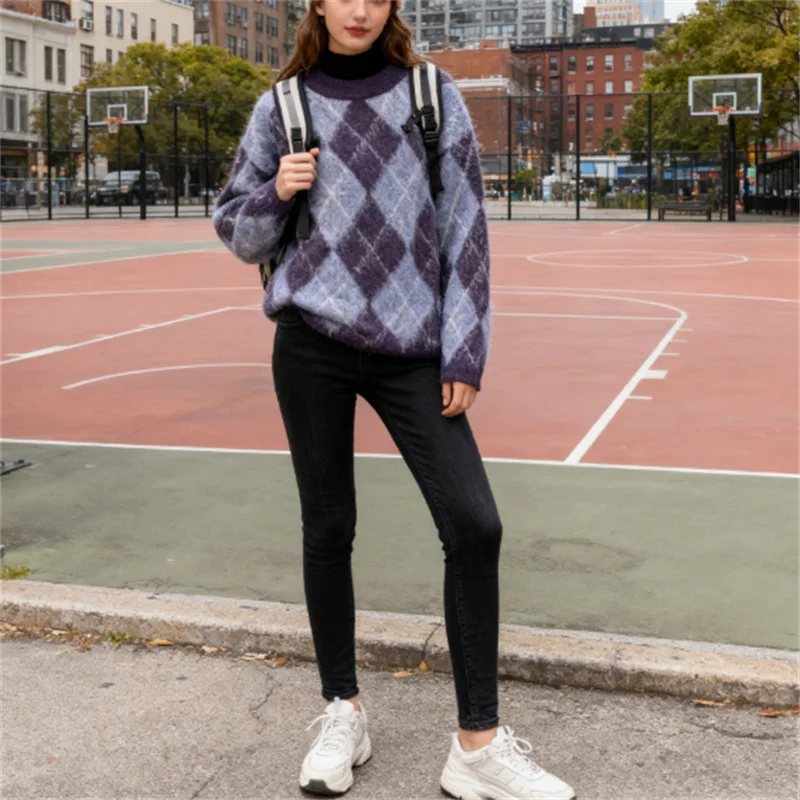 

Autumn 2025 Fashion Trends: Sexy Women's Warm Fleece Color-Blocked Diamond Pattern Premium Raised-Fiber Sweater