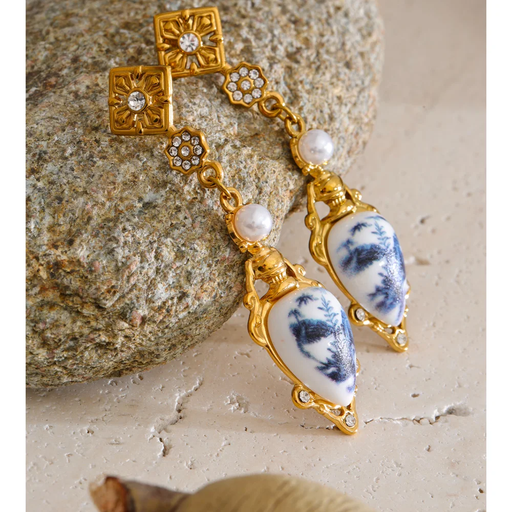 Yhpup Courtly Style Ohrringe aus Edelstahl mit Kunstharz-Blumenanhänger für Damen, beliebter, schicker, exquisiter Ohrschmuck als Geschenk – Detail 9