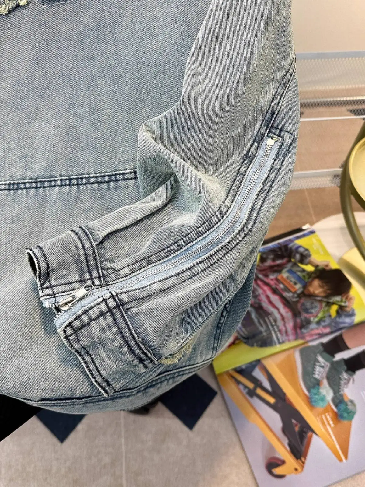 Hip-Hop-Jeansjacke mit Stickerei für Herren, Frühling und Herbst, gewaschenes Distressed-Loose-Kapuzen-Sweatshirt, trendiger Mantel