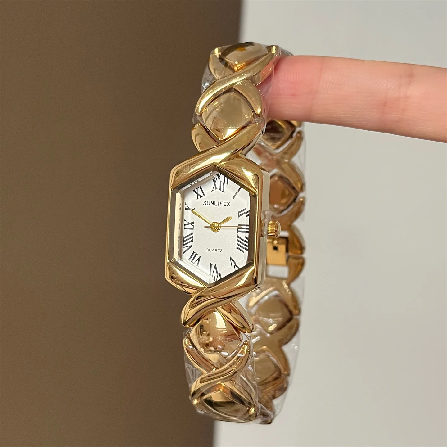 reloj-de-pulsera-personalizado-con-escala-romana-octogonal-diseno-exquisito-lujoso-de-acero-inoxidable-dorado-con-movimiento-de-cuarzo-regalo-novedad-2026
