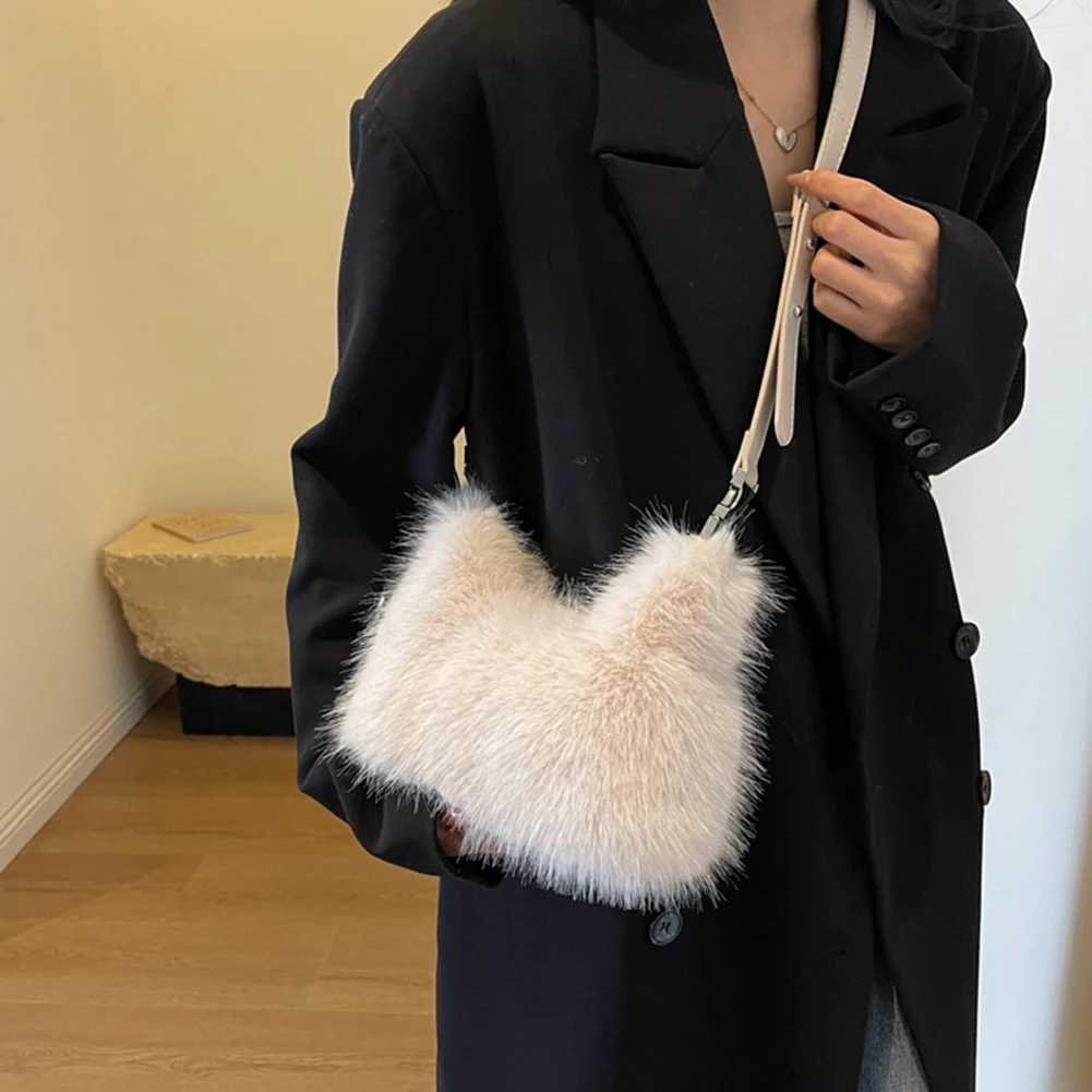 Plush Shoulder Bag Women Soft Fluffy Crossbody Bag Faux Fur Luxury Handbag Winter Women's Bag 2024 Ladies Clutch Purse for Women