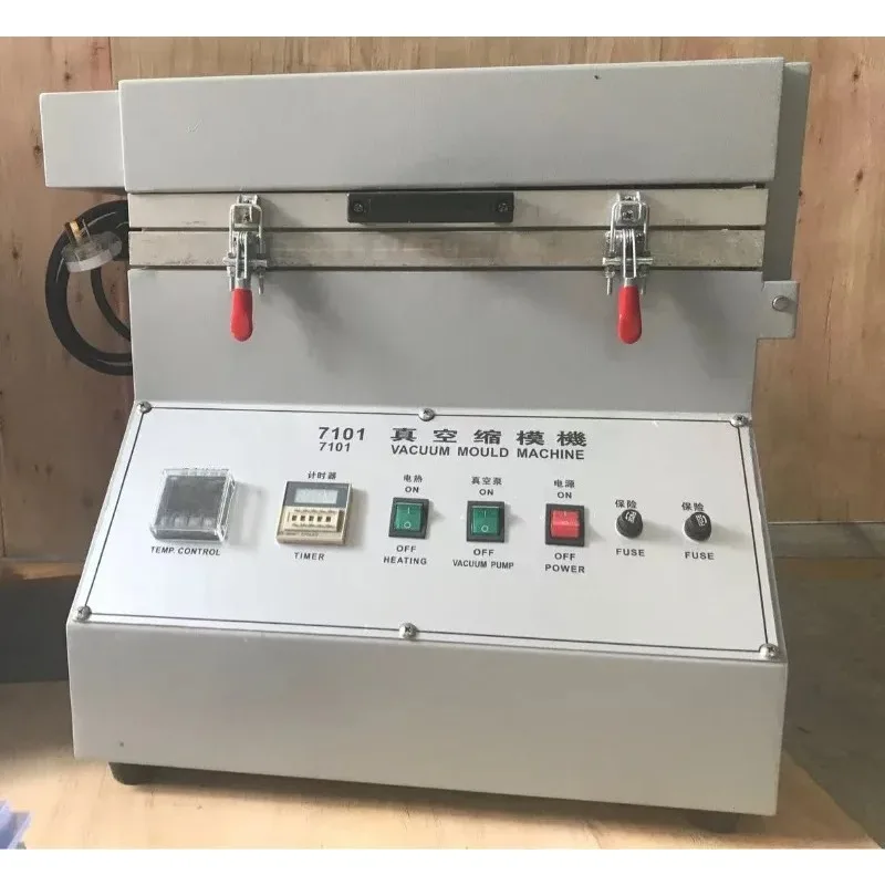 Footwear uses a vacuum shrink film machine