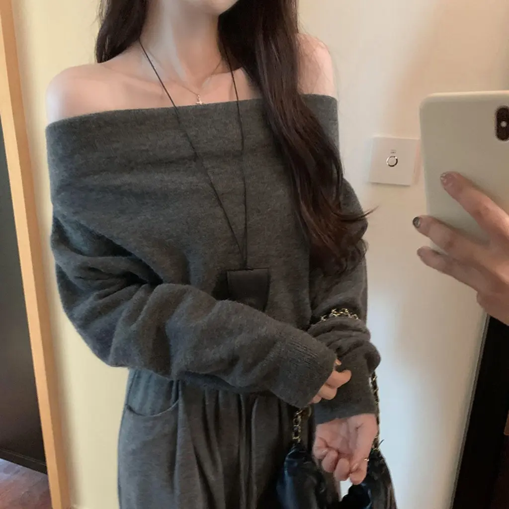 

Women's Off-Shoulder Knitted Sweater French Style Lazy Loose Fit Shoulder Shirt Slim Base Layer for Autumn Winter