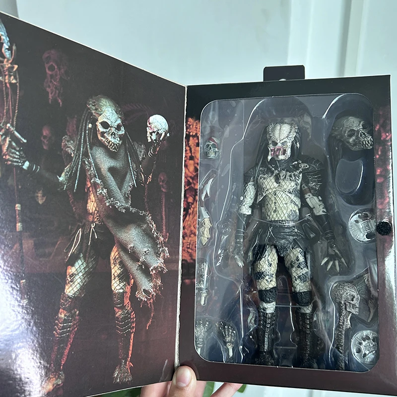 NECA Ultimate Elder Predator Figure Lost Hunter Shaman Predator