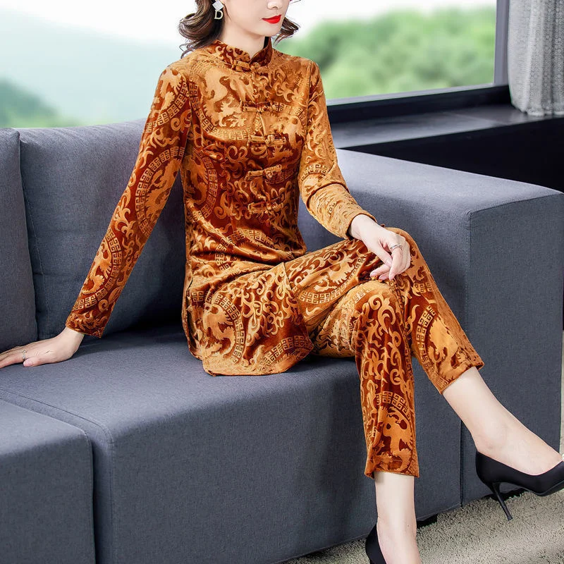 

Women Autumn Winter New Gold Velvet Tang Suit Long Pants Chinese Style Middle-Aged Mother Cheongsam Two-Piece Suit Female A1169