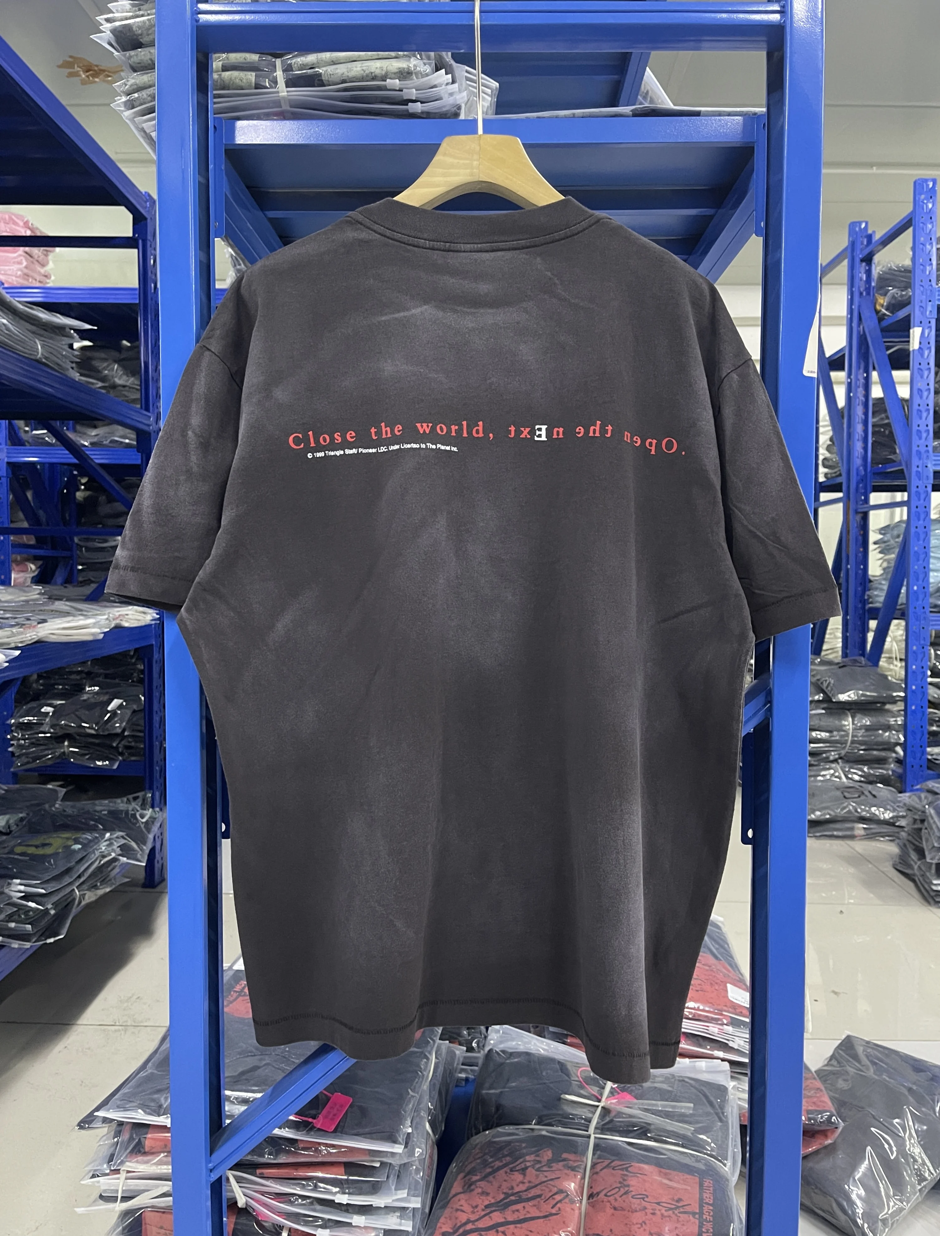 خمر سانت 25SS الصيف المسلسل أنيمي مطبوعة غسلها شارع العليا عادية فضفاض القطن المعتاد تي شيرت العصرية الجولة الرقبة القمم