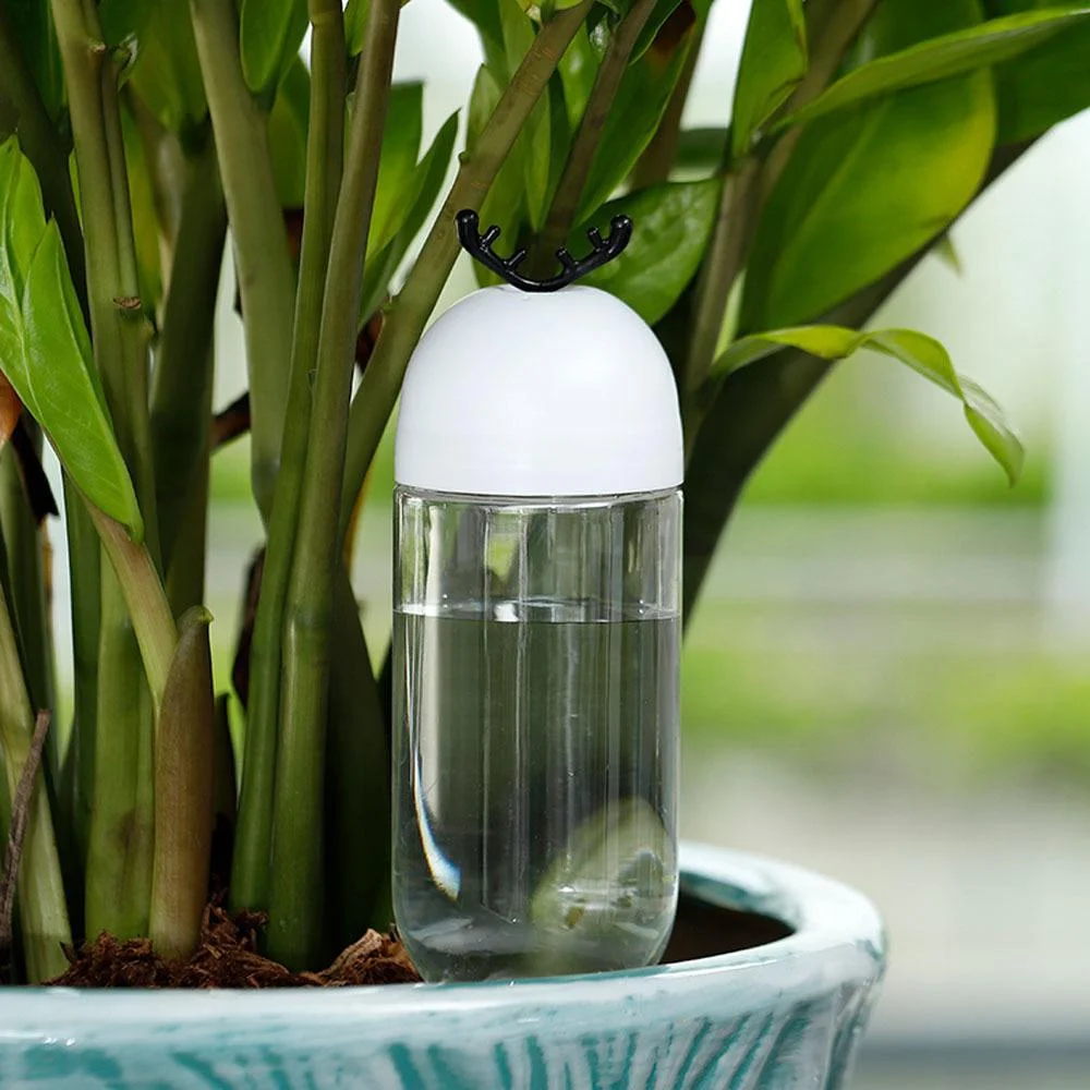 1pc Garden Automatic Watering Tool Elk/Christmas Tree Drip Irrigation Watering System Potted Plant Waterers Spike Houseplant