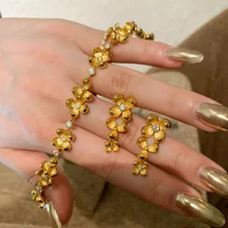 Foydjew Luxurious Retro Flower Design Gold Color Rings Drop Earrings Bracelets Chain Banquet Party Jewelry Sets For Women