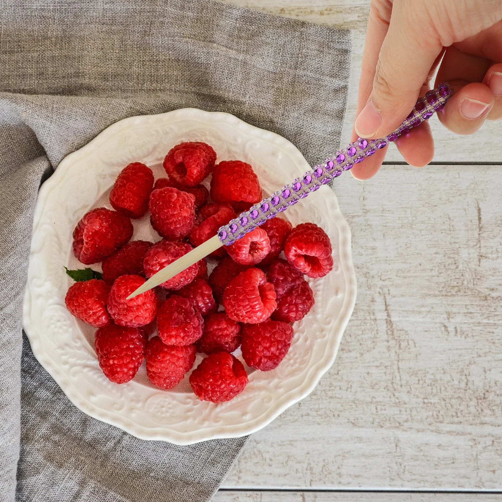 

30pcs Glitter Bamboo Shiny Lollipop Picks For Chocolate Apples Party Cake Candy Fruit Picks Banquet Dessert Tools Easy Carry