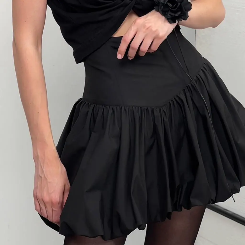 

White Cotton Ball Skirt Slim Fit Women's Fashion Commuter Style European And United States Trend Wholesale