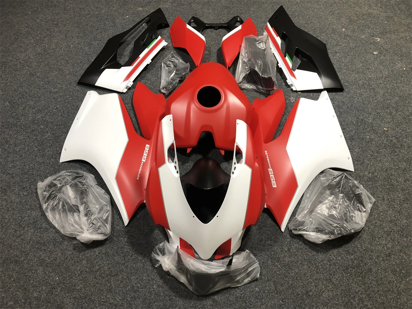 Practical Plastic Molded Fairing kit For Ducati Panigale 899 2013-2015/1199 2012-2014 Motorcycle Bodywork fairing Full fairing