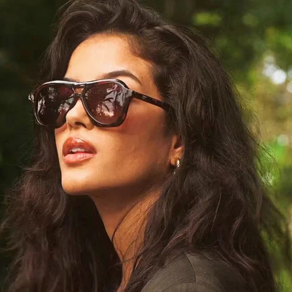 Retro Pilot Sunglasses for Women and Men - Classic Vintage Shades