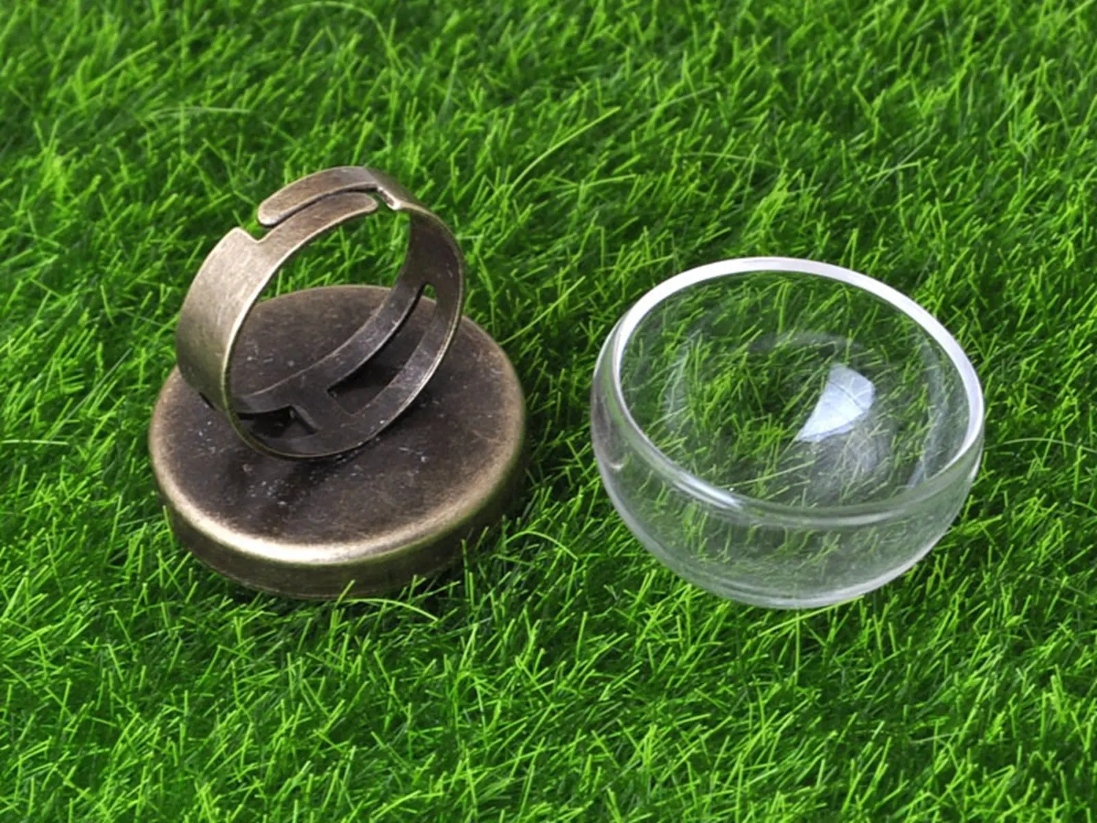 2pcs DIY Bronze Adjustable Ring with Clear Glass Dome Terrarium 1/2 Globe Bottle Memory Locket 16mm,18mm,20mm,25mm,30mm