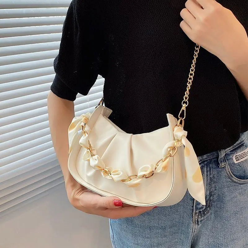 

2024 new trendy and high-end armpit bag with pleated cloud crossbody bag