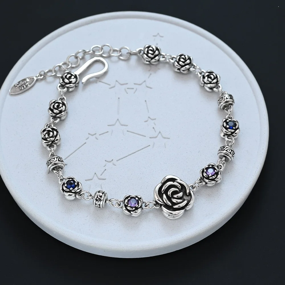 Neu eingetroffen: Elegantes Damenarmband aus 100 % 925er Sterlingsilber mit glänzenden Kristallen und Rosenblüten – Schmuck für Frauen, Geburtstagsgeschenke 2026 – Detail 7
