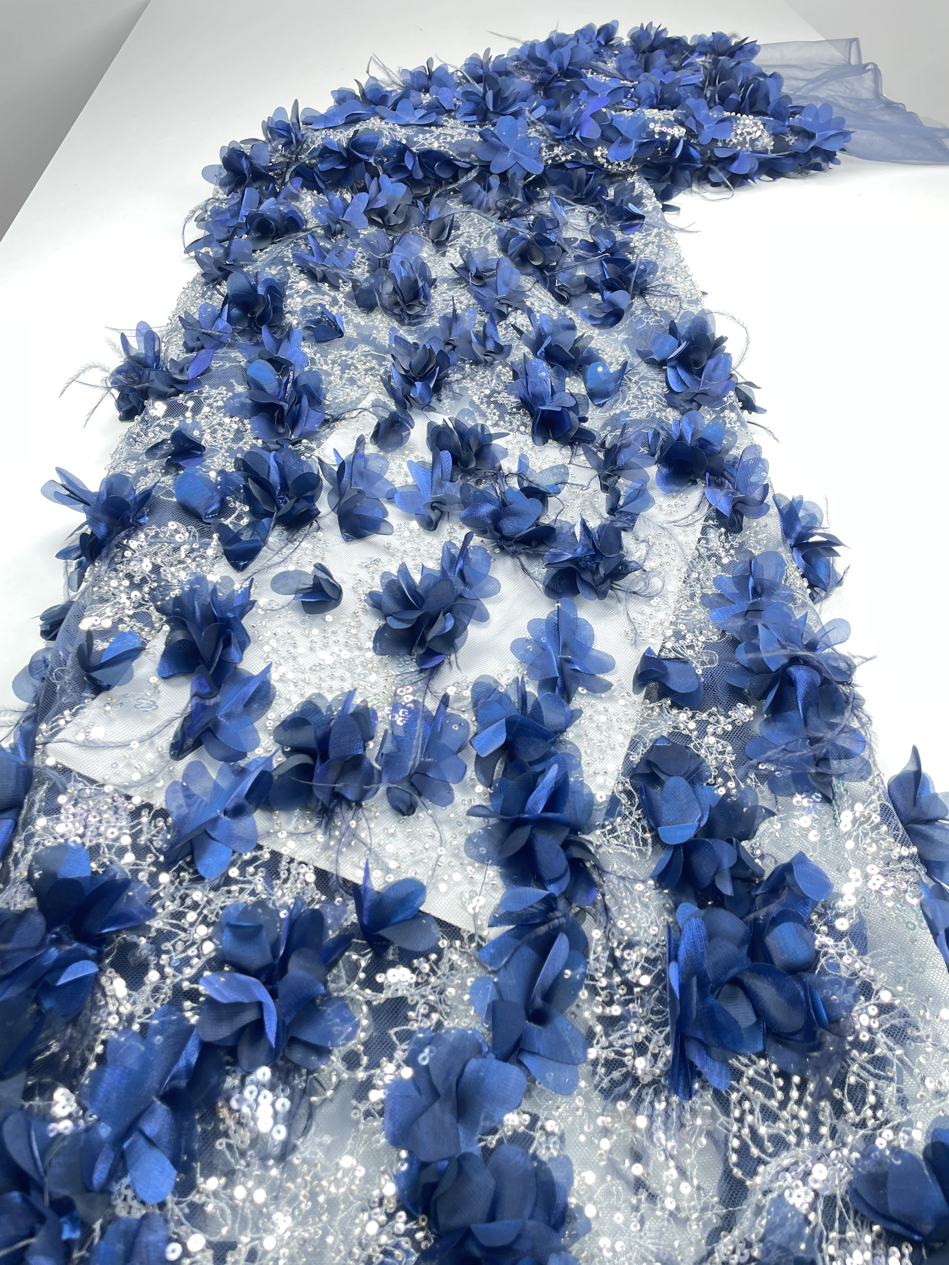 

Luxury African Sequins Beaded 3D Flower Lace Fabric High Quality Lace 5Yards French Fabric for Party Dress Sew