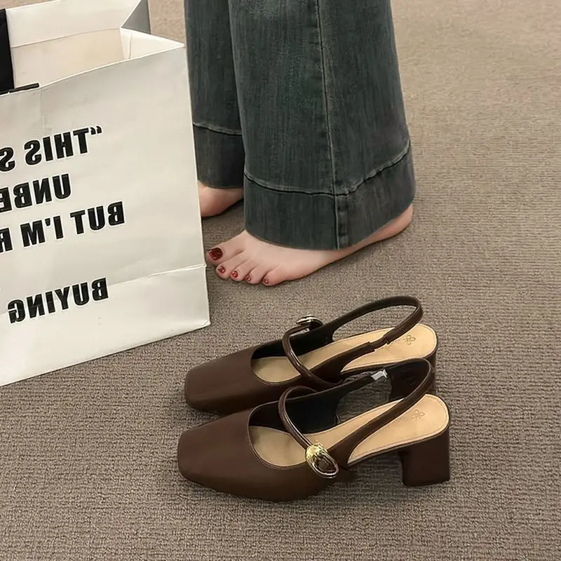 女性用多用途チャンキーヒールシングルシューズ、夏の新作フェアリースタイルクローズドトゥストラップハイヒール