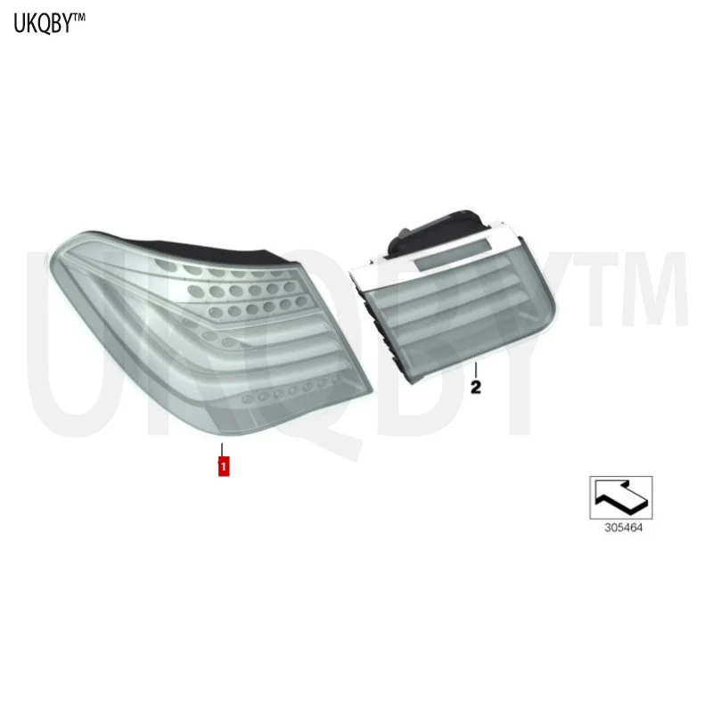 Right side of taillight side panel 63217300268  63217300267