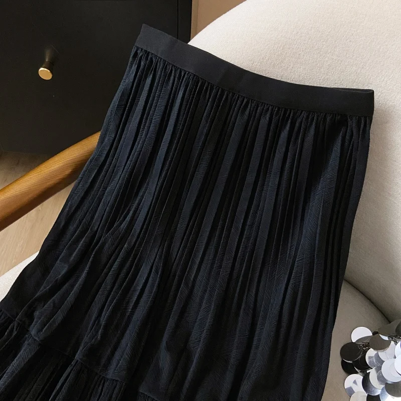 กระโปรงพลีทกำมะหยี่สำหรับฤดูใบไม้ร่วงและฤดูหนาว กระโปรงยาวปานกลางสำหรับผู้หญิง ใส่ทำงาน ใส่ไปงานปาร์ตี้ สไตล์ลำลอง เอวยางยืดสูง สีพื้น