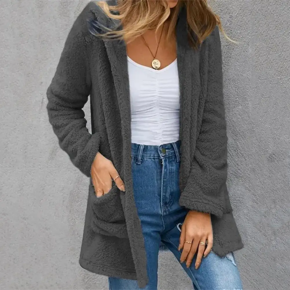 

Pocket Lady Coat Cozy Stylish Women's Winter Coat with Soft Plush Long Sleeves Convenient Pockets for Cold Weather Women Loose