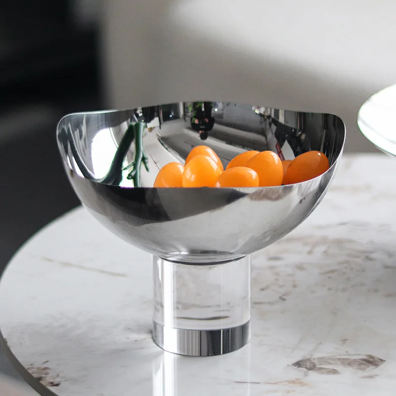 Luxury Minimalist Crystal Fruit Bowl Elegant Snack Dish Hotel Cafe Home Decor Centerpiece Modern Tabletop Display for Jewelry