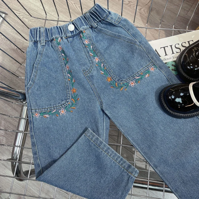 2024Spring New Girls' Flower Embroidered Retro Stretch Jeans Children's Western Style Straight-Leg Wide-Leg Pants