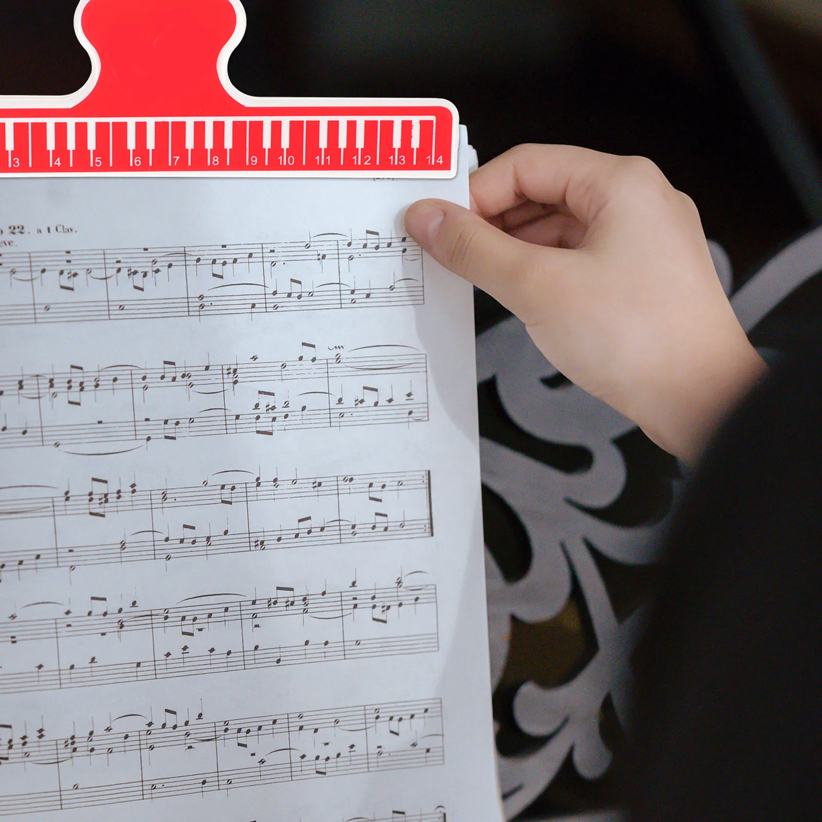 

4 Pcs Piano Sheet Music Clip Portable Metal Score Folder Book Fixing Clips Students Practical Durable Easy Suitable All Ages