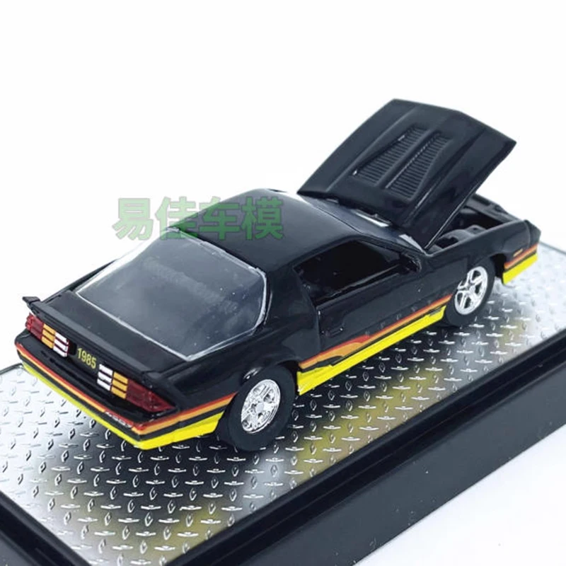 Modèle de voiture en alliage M2 1/64 Camaro IROC-Z, Collection statique, cadeaux de vacances décorés, jouets