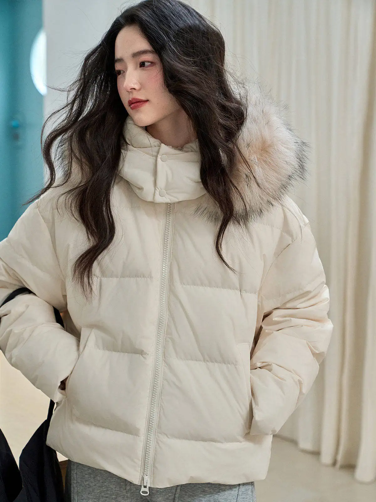 

Утепленная куртка MoZa с капюшоном, белым воротником из пуха, осенне-зимняя теплая верхняя одежда, женское пальто на молнии