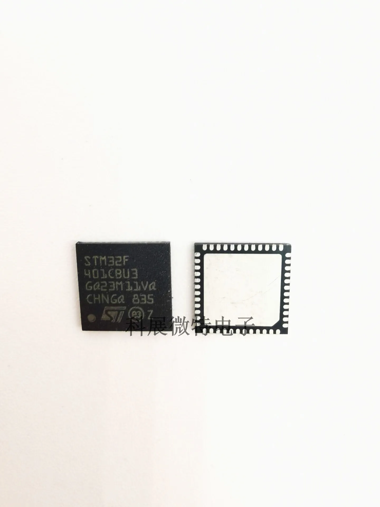 

Оригинальный Новый встроенный чип STM32F401CBU3 32F401CBU3