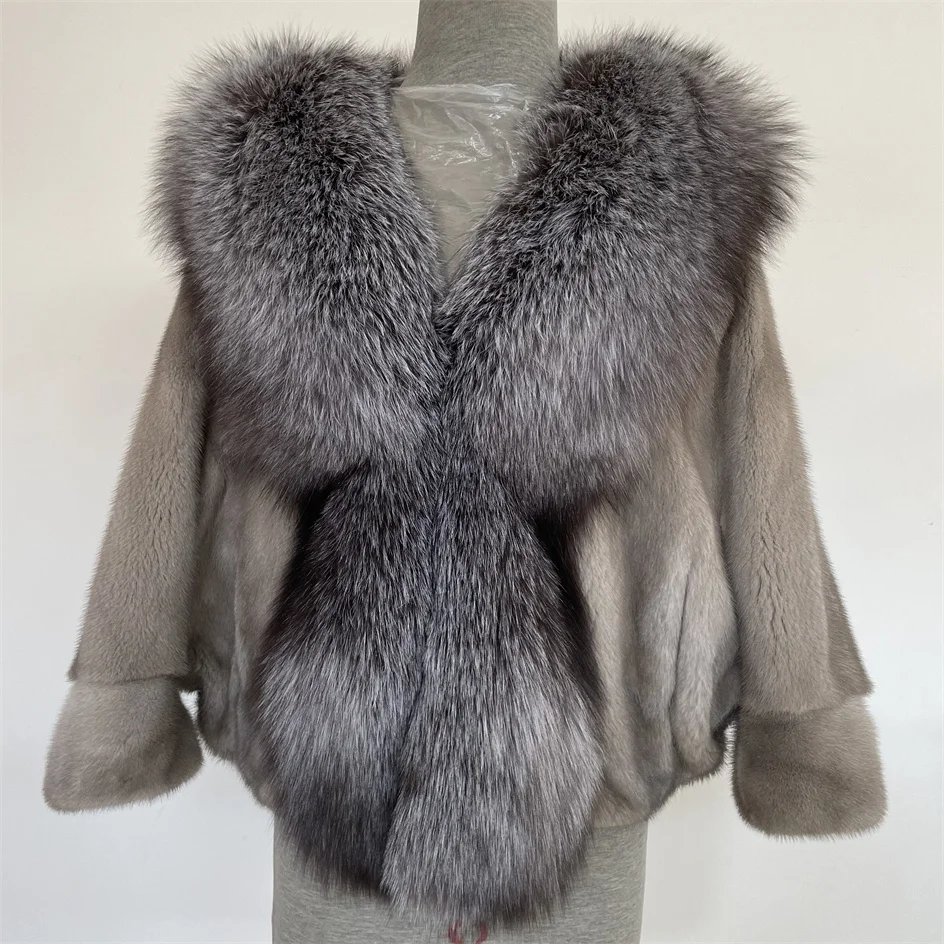 Winter Luxury 100% Real Mink Fur Warmth Mink Coat With Fox Fur Collars Jacket For Womens