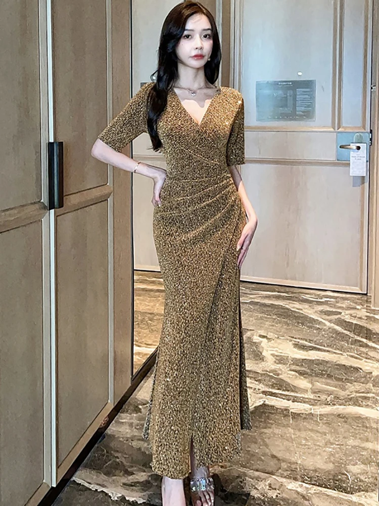 2025 Zwart Heldere Slik Korte Mouw V-hals Sexy Lange Jurk Vrouwen Elegante Luxe Ruches Jurk Zomer Koreaanse Bodycon Feestjurk