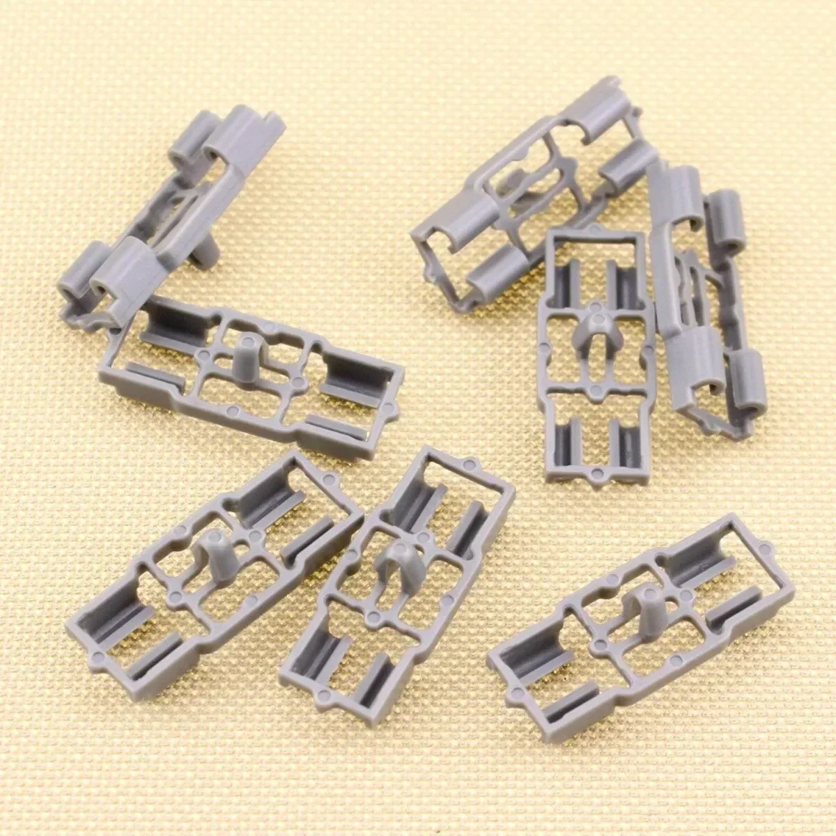 8Pcs Door Seal Clip For BMW For E53 Gray Gate Sealing Clamp Front Rear Auto Door Fixed Fastener Clip For 6mm Hole 51717006757