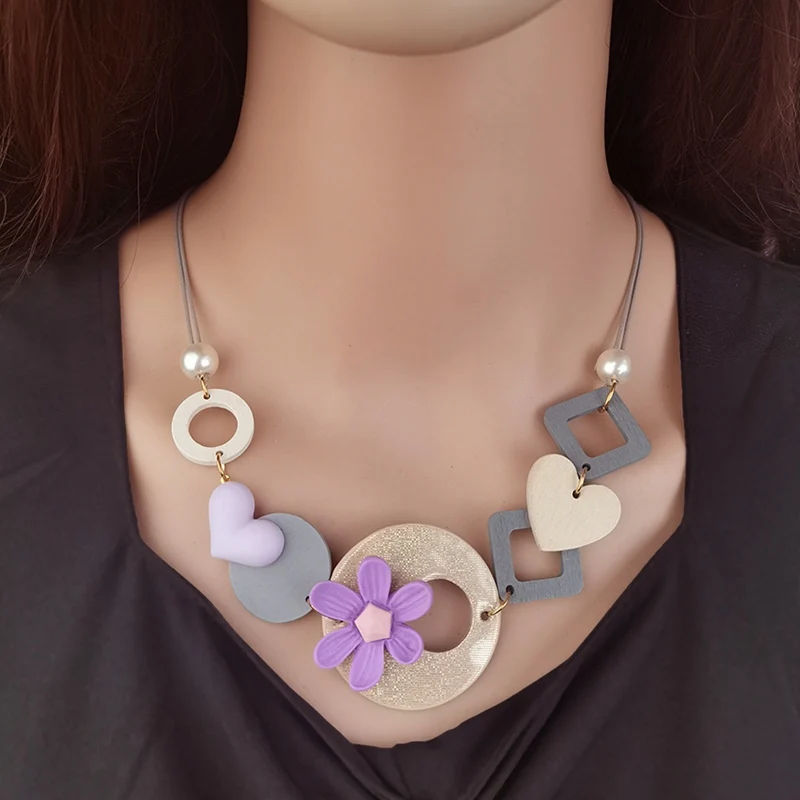 Unique Handmade Flower Wooden Bib Necklace In Bohemian Style for Women Geometric Statement Necklaces Fashion Jewelry