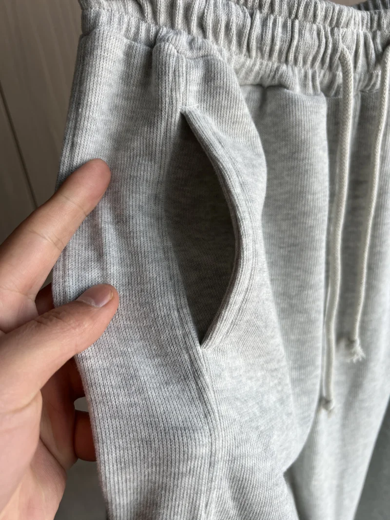 ชุดเซ็ตเสื้อฮู้ดมีฮู้ดผ้าฝ้ายและกางเกงจ็อกเกอร์เย็บติดกัน รุ่นใหม่สำหรับฤดูใบไม้ผลิปี 2025 ของผู้หญิง แบรนด์ ETJ