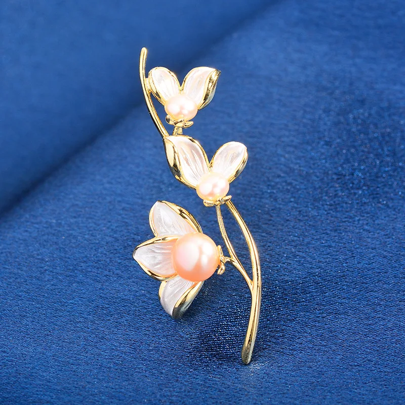Chinese Style Freshwater Pearl Flower Branch Brooch Elegant Golden Lucky Auspicious Lapel Pin For Women Blazer Dress Accessory