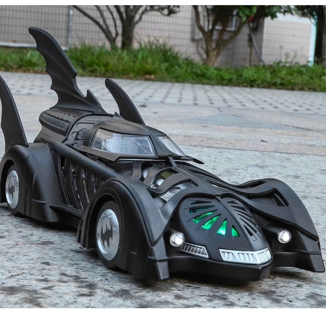 1:32 Official 1995 Batman Batmobile Alloy Car Model, Collectible Ornament, Kids Toy Car, Perfect Birthday Gift for Boyfriend