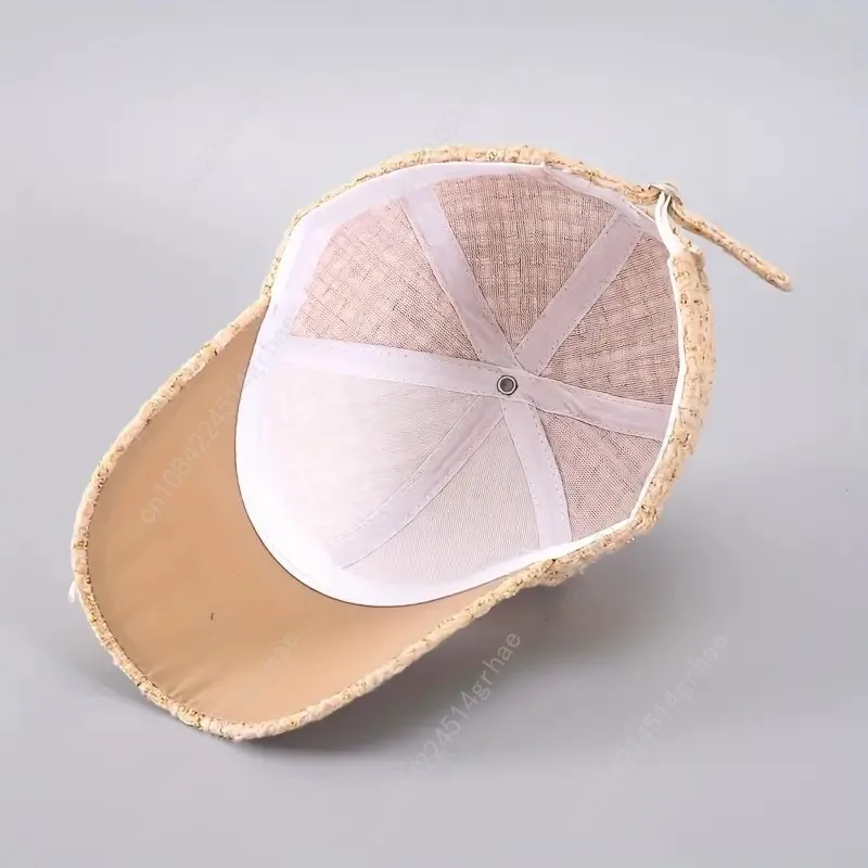 Fotografia 6: Boné de beisebol xadrez dourado vibrante - Boné elegante de cor sólida com design leve e ajustável, perfeito para golfe e proteção solar